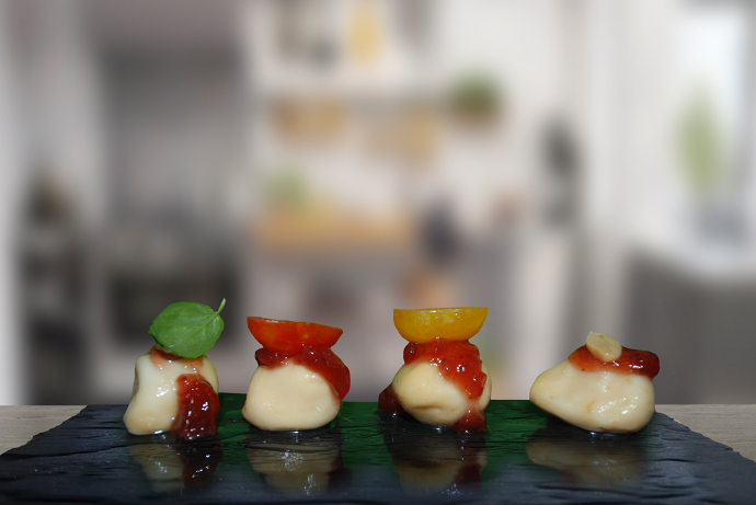 MOZZARELLA FIORDILATTE BOLITA AHUMADA 15 GR. 300 GR. AL VACÍO